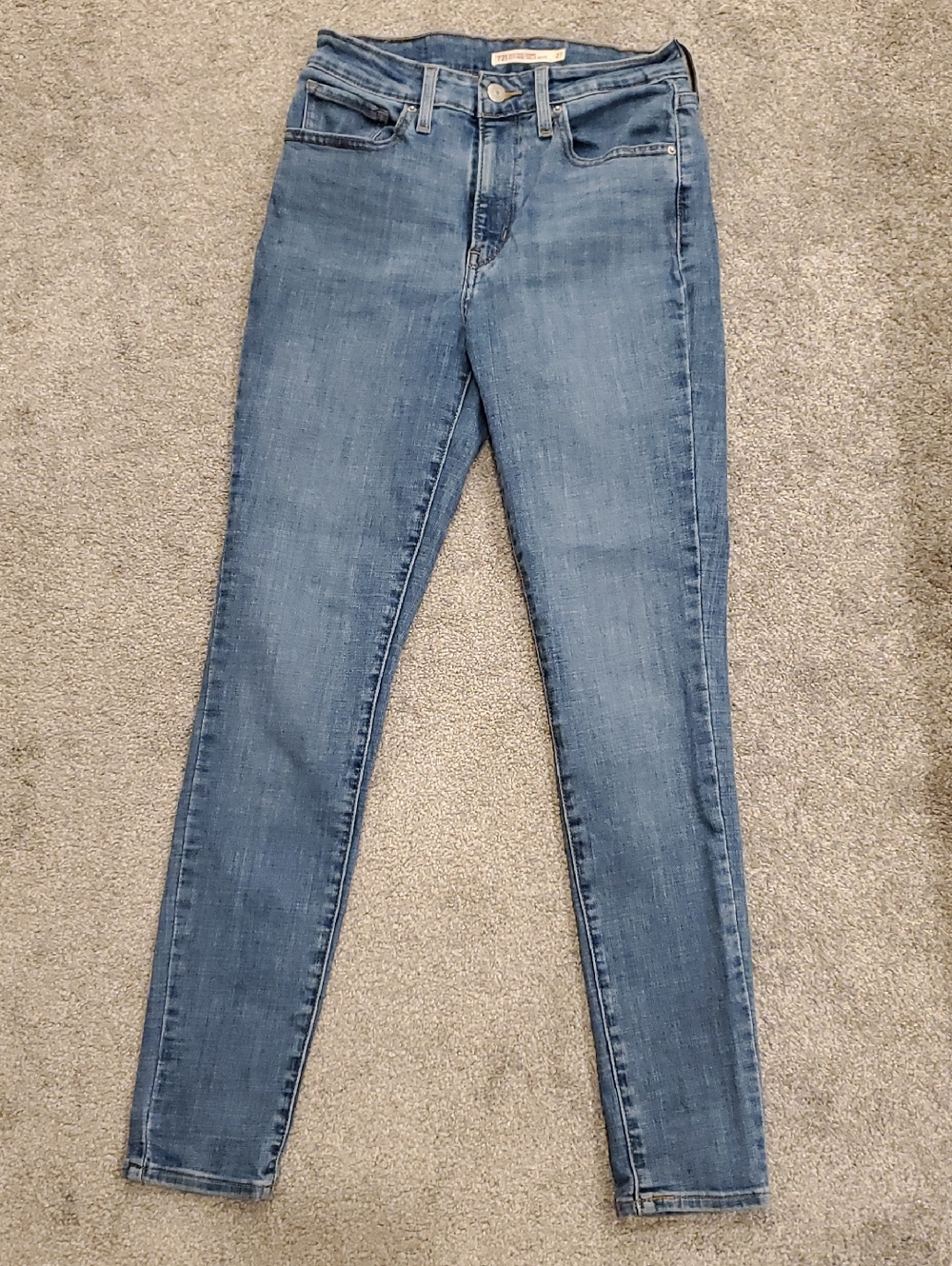 Levis - Like New medium blue high rise skinny 721